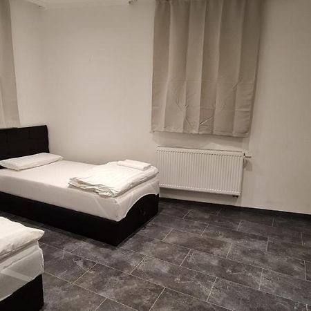 Rs Zimmervermietung Euskirchen Esterno foto